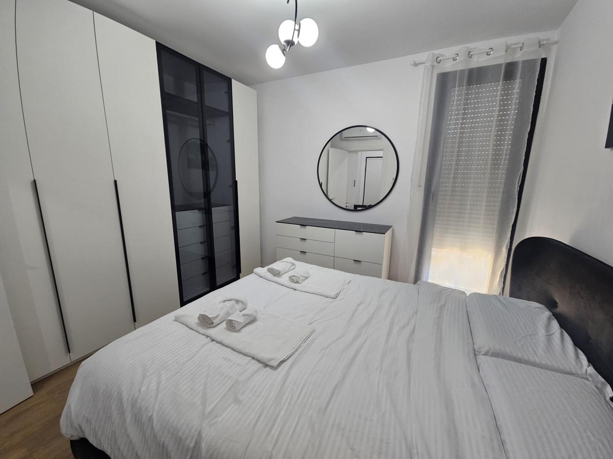 Valentino Zirkon Apartman Tirana Kültér fotó